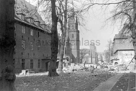 047 Parade  Lübeck 1942